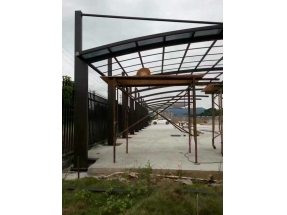 煙臺吊拉式鋁合金雨棚
